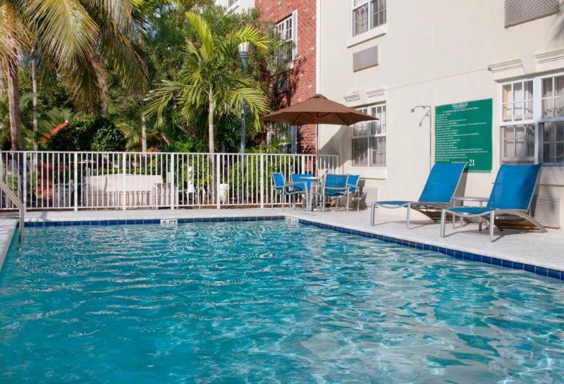 Candlewood Suites Miami Lakes By Ihg Εξωτερικό φωτογραφία